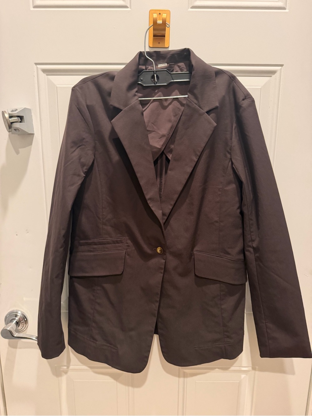 Lululemon Relaxed-Fit Twill Blazer in Espresso. Sz 8 - Picture 2 of 4